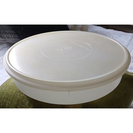 Tupperware Cake Store, vintage