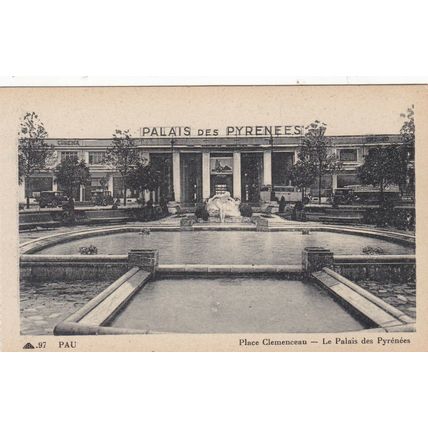 Pau Place Clemenceau Le Palais des Pyrenees France Postcard unused VGC