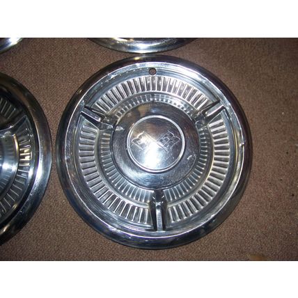 1958 CHEVROLET BELAIR IMPALA NOMAD BISCAYNE DELRAY 14" HUBCAPS OEM (4) 58 CHEVY