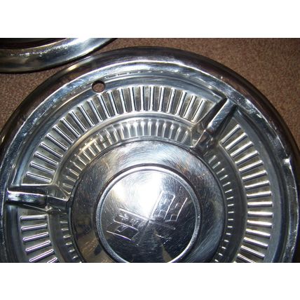 1958 CHEVROLET BELAIR IMPALA NOMAD BISCAYNE DELRAY 14" HUBCAPS OEM (4) 58 CHEVY