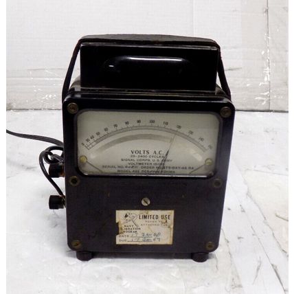Vintage Signal Corps U.S. Army IS-185 Voltmeter A.C. 433 Untested