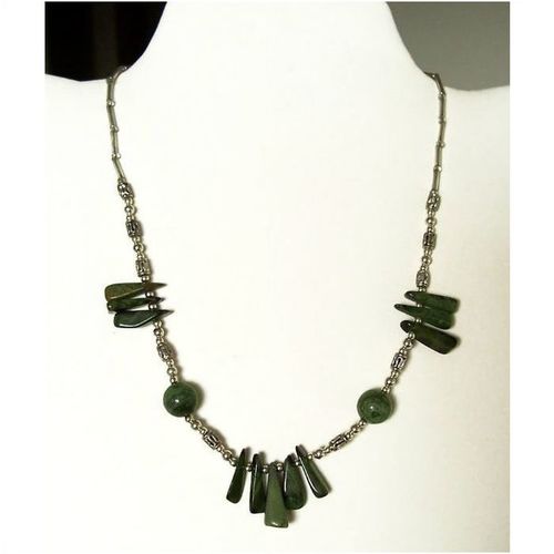 Necklace #042 green flecked agate beads choker 15.75 inch unisex fashion jewelry