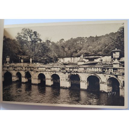 Postcards Nimes, France. Book of 20. Unposted