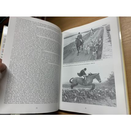 1996 *SIGNED COPY* "TEN GREAT IRISH HUNTS" 1kg ILLUSTRATED HARDBACK BOOK (P6)