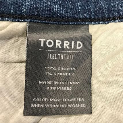 Torrid Button Fly Blue Cuffed Distressed Denim Shorts Size 18 Summer Jean