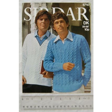 Vintage: Sirdar 5710 sports sweater, DK, 32-38 inch, 81-97 cm