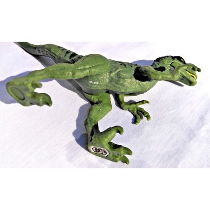 Jurassic World Dino Rivals Velociraptor Charlie GFM06 Mattel 2018 Dinosaur Toy