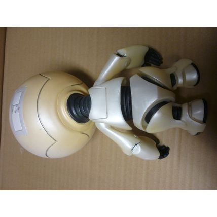 The Hitchhiker's Guide To The Galaxy Neca 2005 Marvin Android Figure