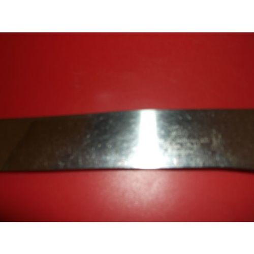 BREAD KNIFE HILLBOURNE 08/01)