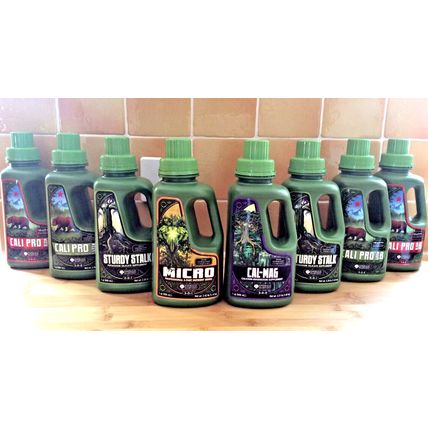 Emerald Harvest Job Lot of 8 Bottles Of 950ml Grower Plant Nutrient fertilizers