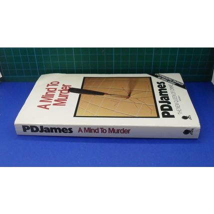 A Mind to Murder, by P D James | Sphere, 1984 | Good