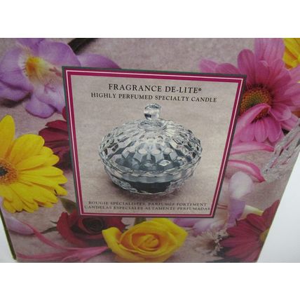 Fragrance Candle De-Lite Highly Perfumed Specialty Candle with Stylish Glass Dis