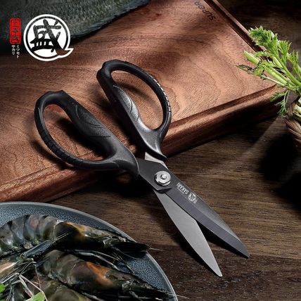 MITSUMOTO SAKARI Japanese Kitchen Scissors, All Purpose, Black Titanium Plated H