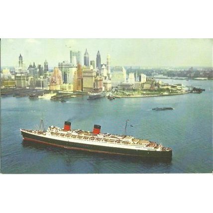 Cunard Line RMS QUEEN ELIZABETH Company Postcard (B 2084)
