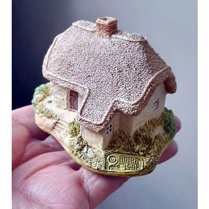 Lilliput Lane : Clover Cottage