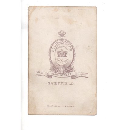 VICTORIAN CARTE-de-VISITE A LADY BY STRINGFELLOW ALMA STREET SHEFFIELD (159)