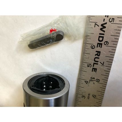 NEW THK LBST40UU+500L BALL SCREW BEARING,NBE 09341 LINER BEARING,CF