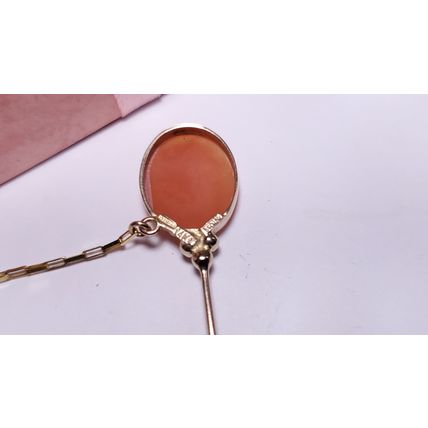 Vintage Bezel Cameo stick Pin and open box chain side safety 14Kt YG Italy#22232