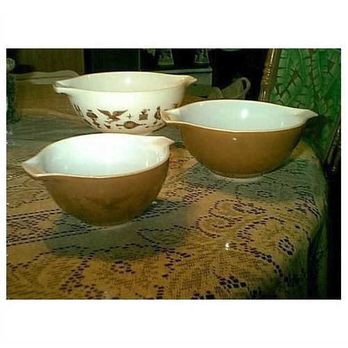 3 PYREX EARLY AMERICANA CINDERELLA CAT EAGLE ROOSTER 443 442 441 MIXING BOWLS