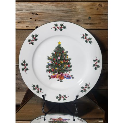 Gibson Designs - Noel Morning - Dinner Plate - 10". Discontinued.