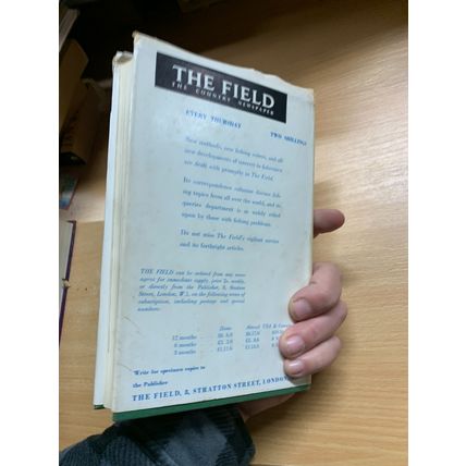 1963 "WHERE TO FISH 1963-1964" ILLUSTRATED HARDBACK BOOK WITH FOLDED MAP (P4)