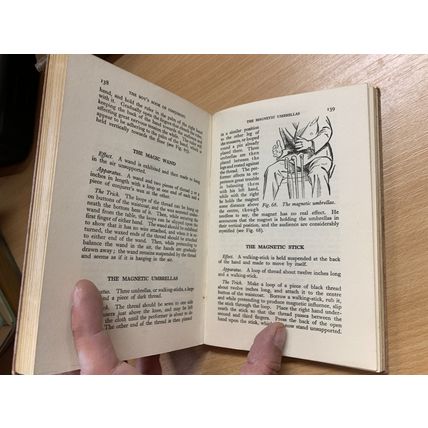 1953 "THE BOY'S BOOK OF CONJURING" MAGIC TRICKS ILLUSTRATED HARDBACK BOOK (P3)