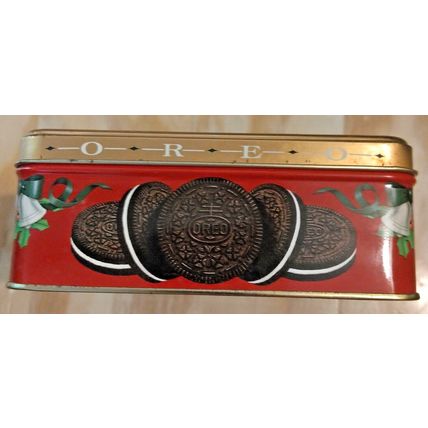 Nabisco Oreo Christmas Cookie Tin 1993 "Unlock The Magic" Santa Mommy & Son
