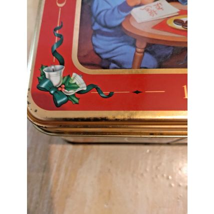 Nabisco Oreo Christmas Cookie Tin 1993 "Unlock The Magic" Santa Mommy & Son