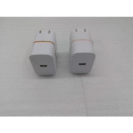 OtterBox Fast Charge USB-C Wall Charger 20W, Two-Pack - Cloud Dust White