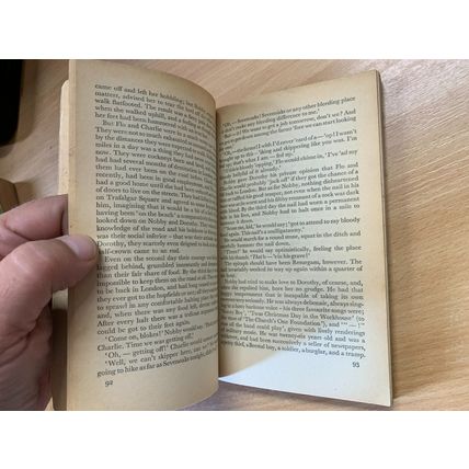 1964 GEORGE ORWELL "A CLERGYMAN'S DAUGHTER" FICTION PENGUIN PAPERBACK BOOK (P2)