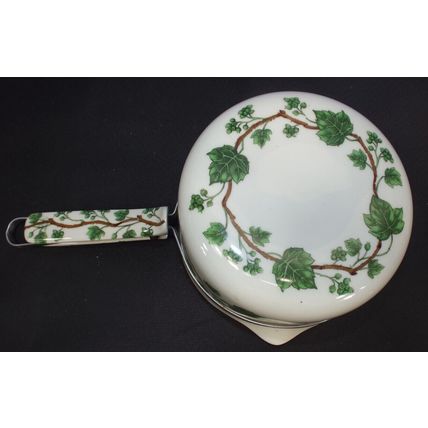 luminite Frugier Porcelaine De Paris France Pour Spout Sauce Pan Ivy Vine Coco