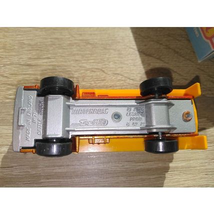 Matchbox No71 Red Cattle Truck (A)