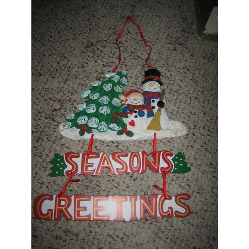 Holiday Seasons Greeting Wall Hanging Christmas Decoration