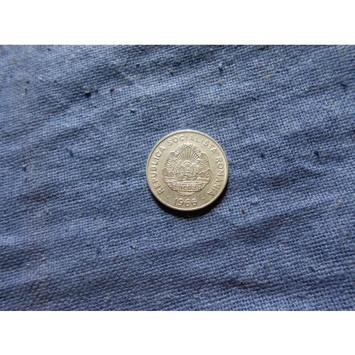 1966 ROMANIA 15 BANI COIN.