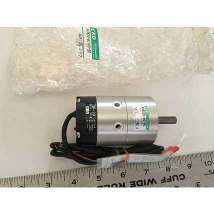 NEW CKD RV3S20-90-90-SR,SR-20 PNEUMATIC VANE ROTARY ACTUATOR,90* ROTATION,SH