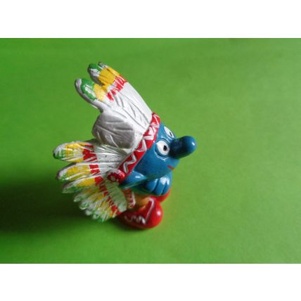 Indian Chief smurf with coloured feathers