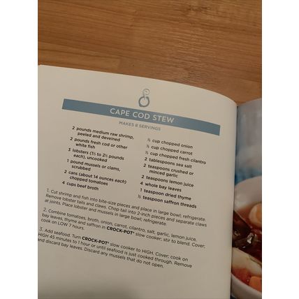 Crock Pot All American: 100+ Comfort Foods Enjoyed Recipes Book