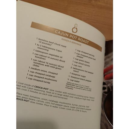 Crock Pot All American: 100+ Comfort Foods Enjoyed Recipes Book