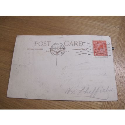 1920s fr T.Piper Postcard - Entrance to Carisbrooke Castle - Isle of Wight