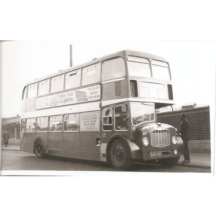 Black & White Photograph of Thames Valley Traction Co. Ltd. - 840 CRX