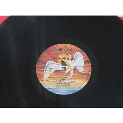 ROBERT PLANT, PICTURES AT ELEVEN VINYL LP.