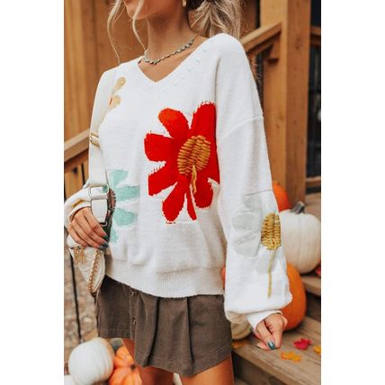 White Big Flower Pattern V Neck Drop Shoulder Sweater