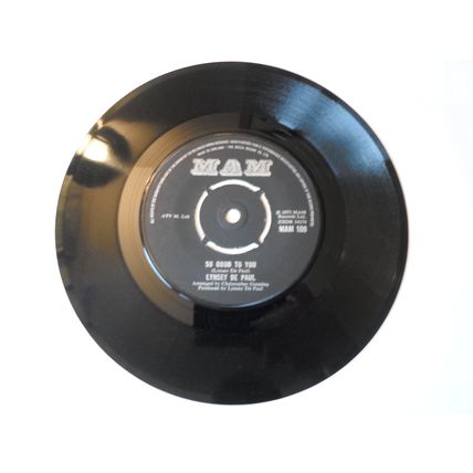 7" 1973.LYNSEY DE PAUL. WONT SOMEBODY DANCE WITH ME .MAM 109 EXCELLENT