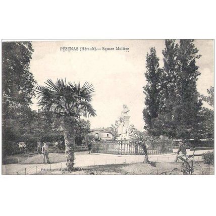 34 - Pézenas - square Molière