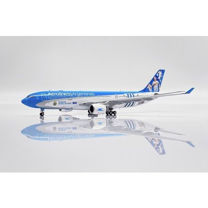 A330-200 ARGENTINA AEROLINEAS FOOTBALL REG: LV-FVH W/ATN-JC WINGS JCSA4019 1/400