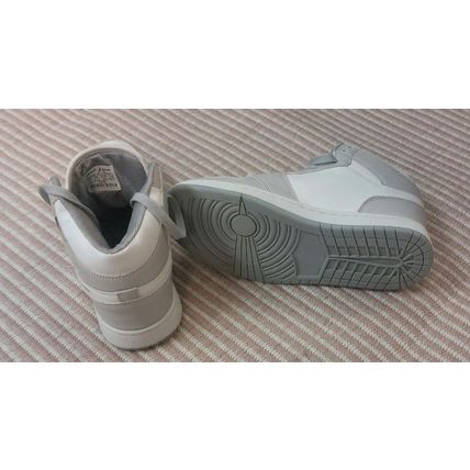 Grey & white trainers unisex size UK 6.5