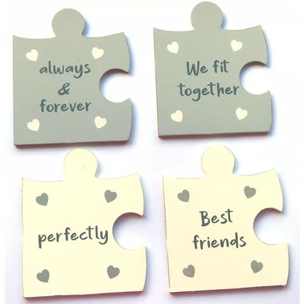 Friends Jisaw Shaped Coaster & Holder - Set of 4 - Gifts Home Decor Tableware