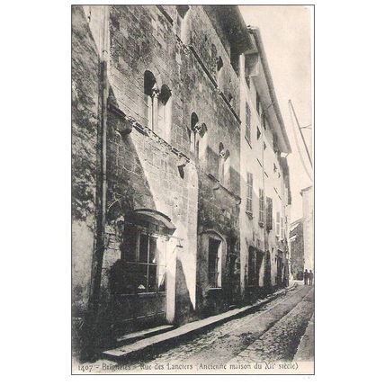 83 - BRIGNOLES - RUE DES LANCIERS