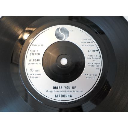 7"MADONNA.1985 DRESS YOU UP .W 8848 SIRE 928848-7. I KNOW IT.SILVER LABEL.N M