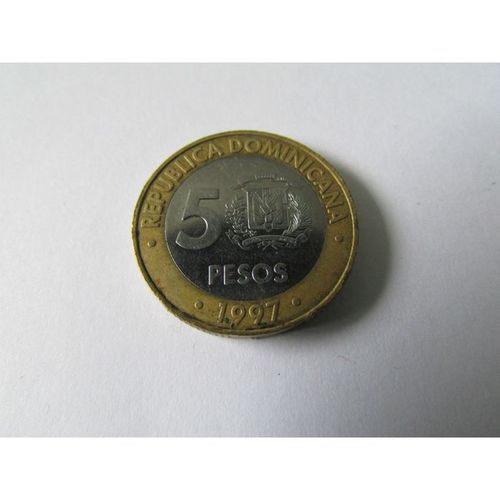 1997 DOMINICAN REPUBLIC FIVE PESOS FREE POST. ZB